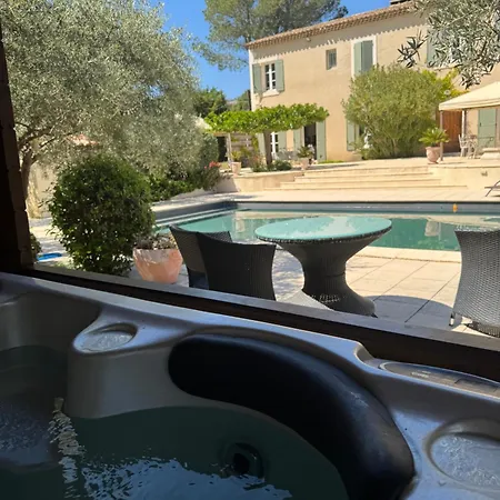 Appel Du Luberon Nyaraló Mérindol